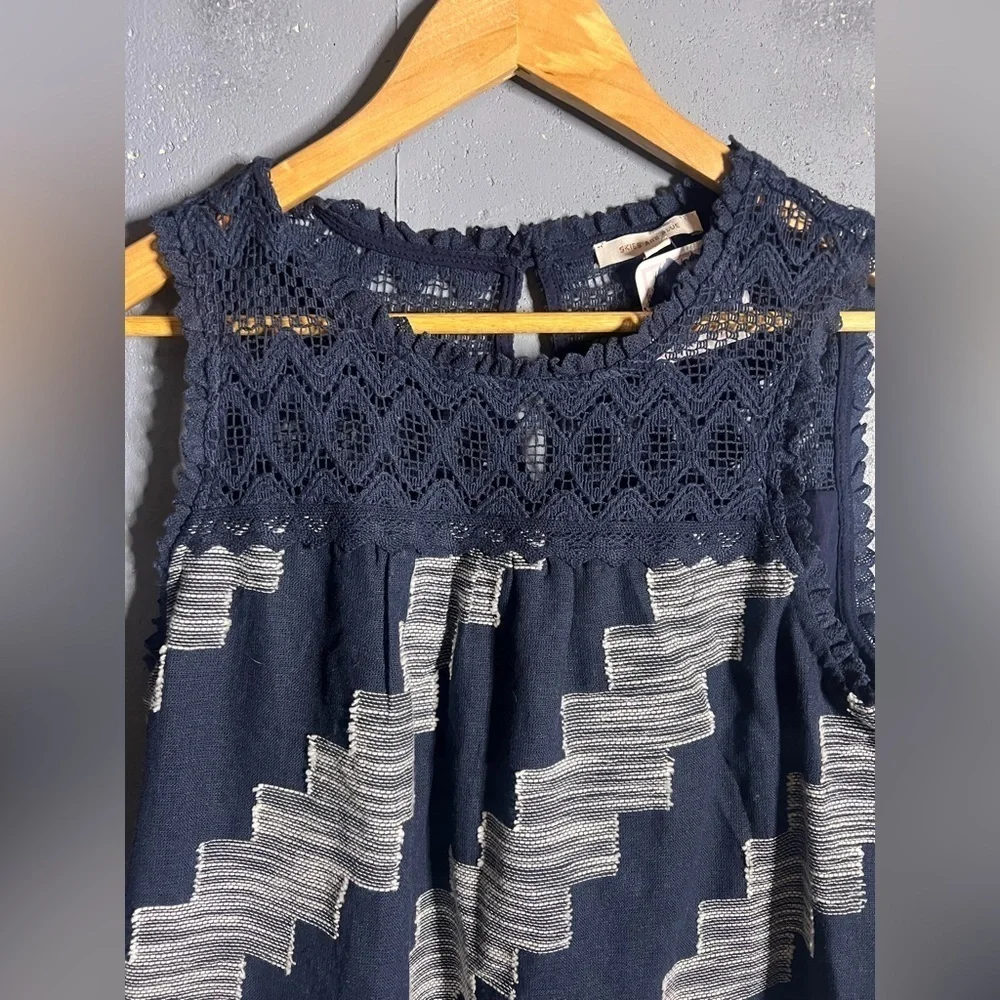 Skies Are Blue 90% cotton